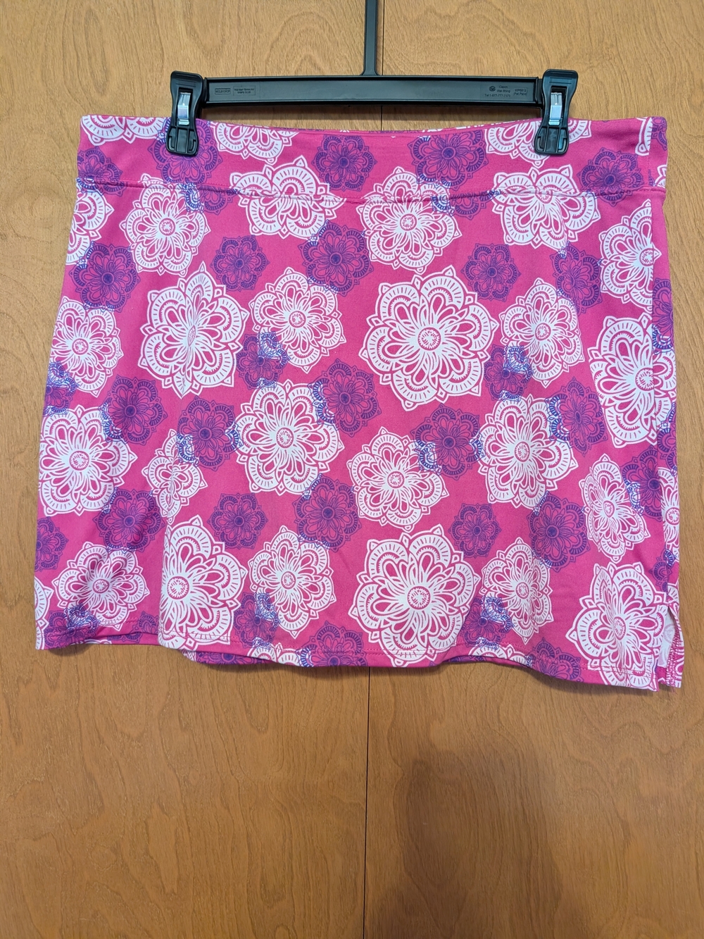 Tranquility by Colorado Clothing Pink Mandala Print Active Skort Size Large